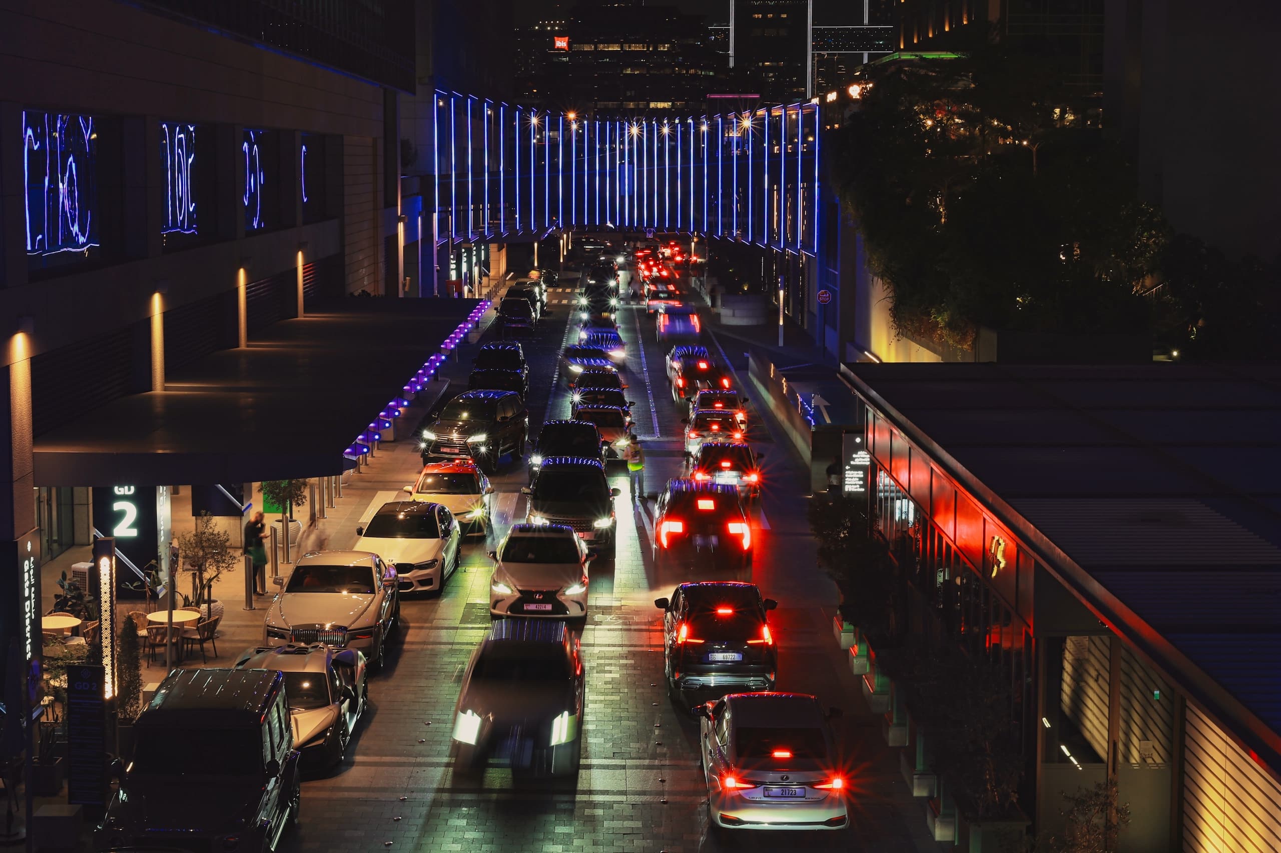 WEEKEND RUSH