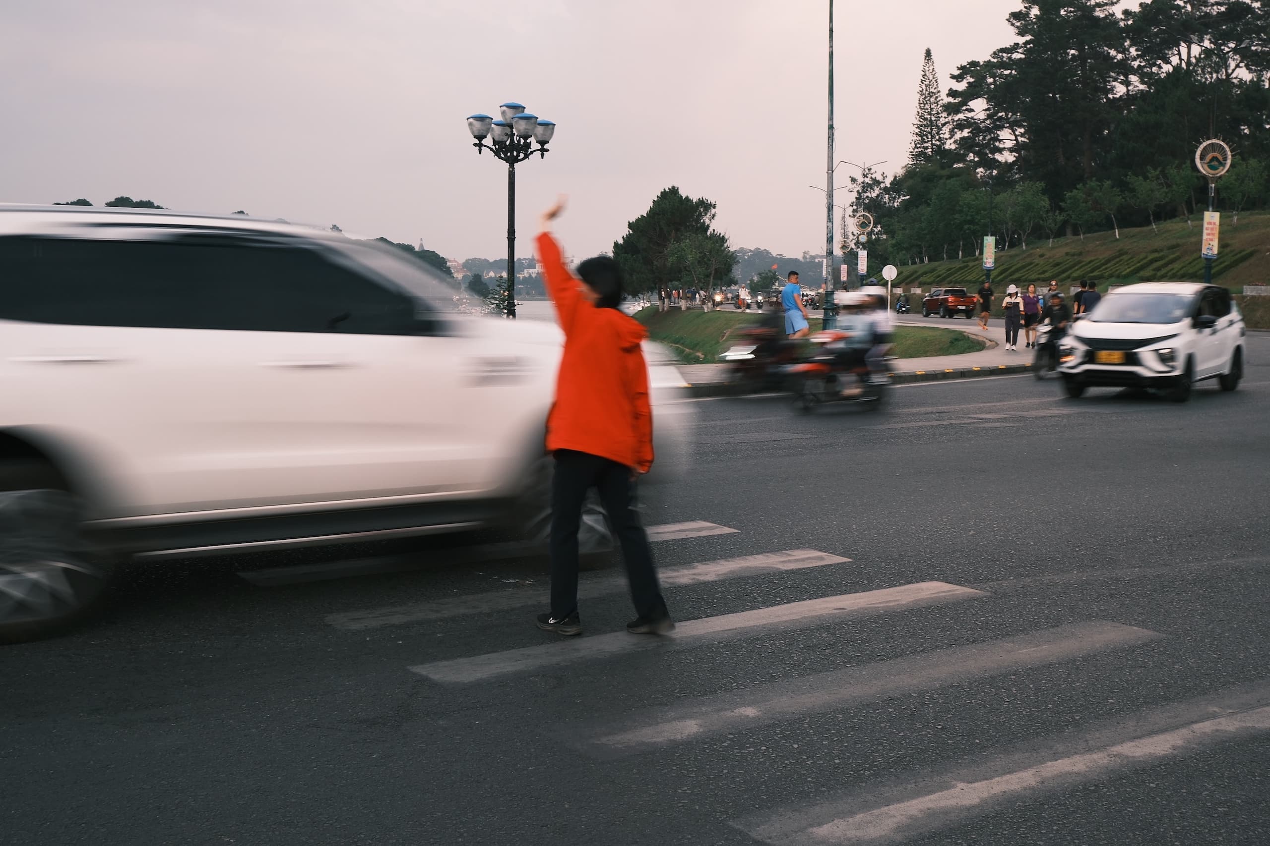 CROSSING
